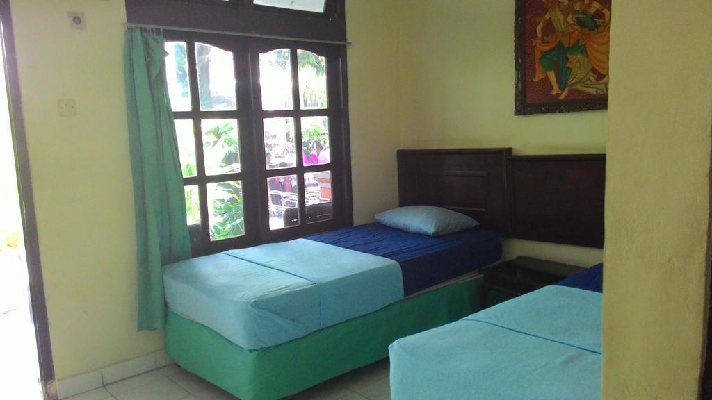 Mahendra Beach Inn Kuta Lombok Εξωτερικό φωτογραφία