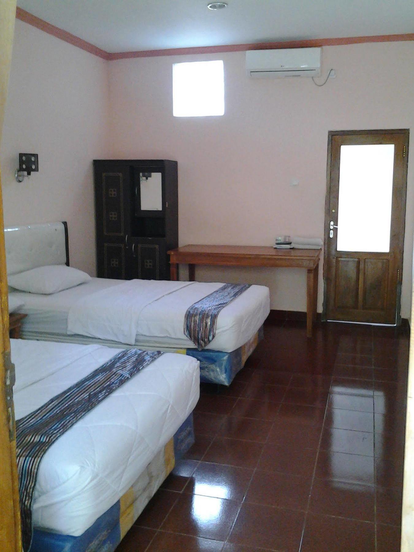 Mahendra Beach Inn Kuta Lombok Εξωτερικό φωτογραφία