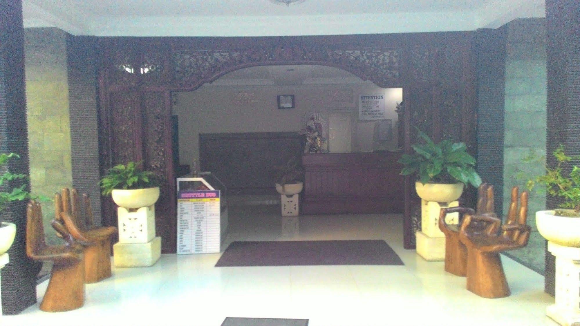 Mahendra Beach Inn Kuta Lombok Εξωτερικό φωτογραφία
